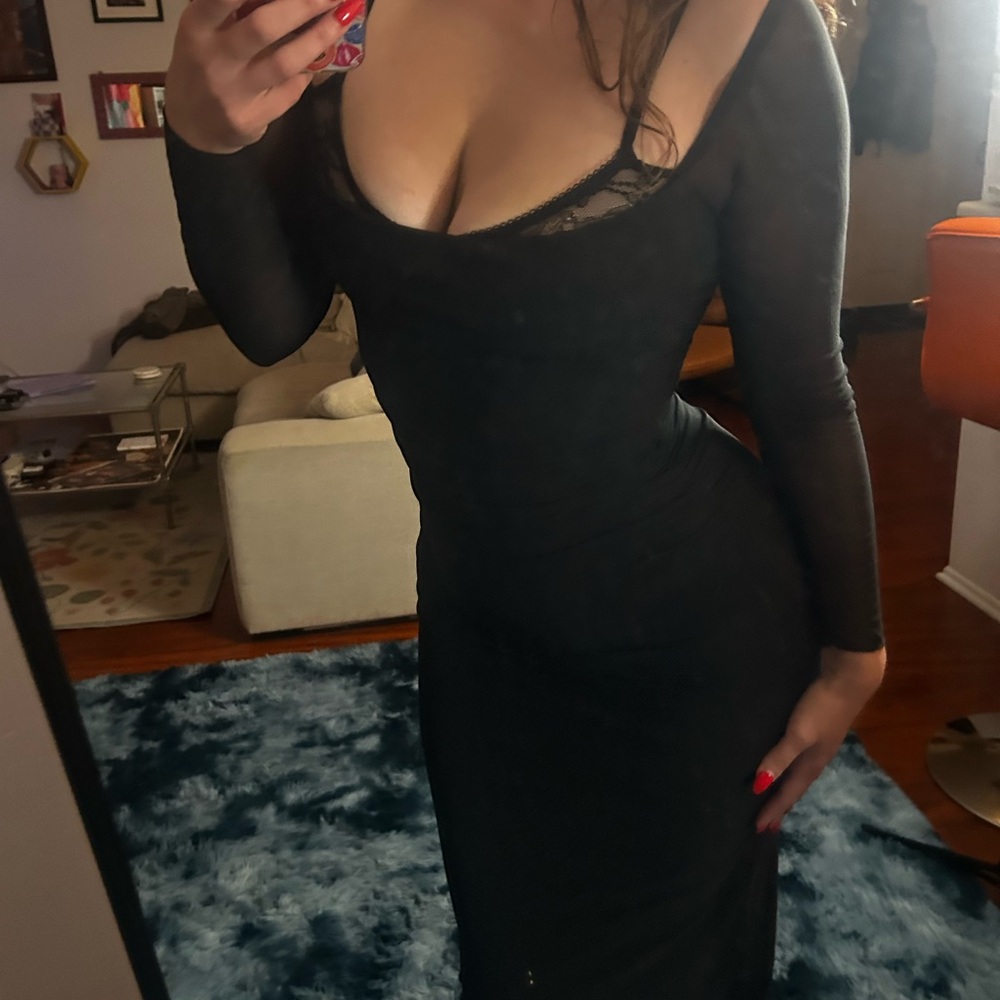 House of cb Black Long Sleeve Dress - Picture 3 of 5